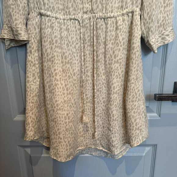 Babaton Bennett Dress Size XS 100% Silk Giraffe Print Mini Travel DAMAGED READ - Picture 5 of 15